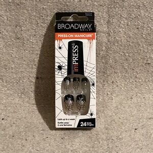 Broadway Impress 24 Press On nails Silver Glitter Spider Halloween Black French